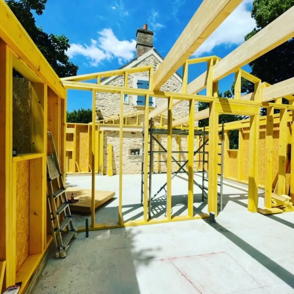 interieur maison bois renovation porte